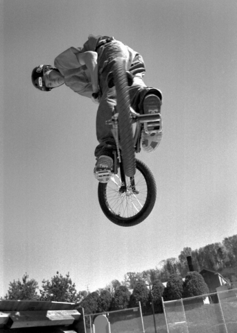 Jerry Bitterlick looks to nail the landing. photo by Matt Vodraska - 2004